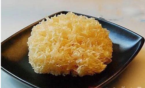 春季止咳润肺可吃它 银耳营养价值高
