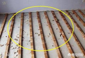 现在实木地板都是怎么铺的？好像很多不打龙骨安装，这是为什么？