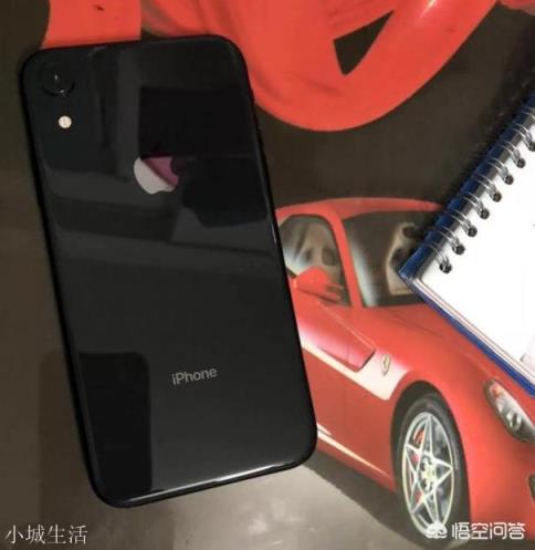 为什么华为mate20系列手机在拼多多的价格比在华为官网的价格便宜？