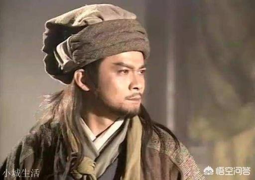 天龙八部的武功明显比倚天时期高,为什么很多人认为张无忌比乔峰厉害呢?