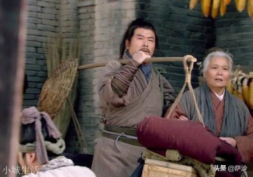 王进被陷害时，林冲知道吗？林冲为何没有帮助王进？