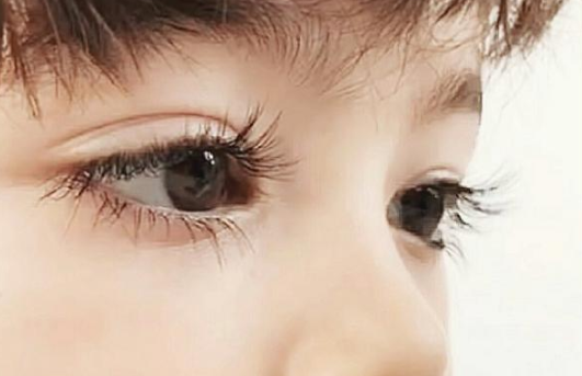 生眉毛最有效的方法 如何让睫毛变长