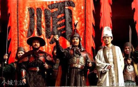 李自成打明朝，失败百次重起百次，为何被清朝打败后就起不来了？