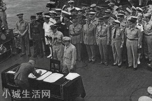 东京大轰炸天皇哭了是真的吗
