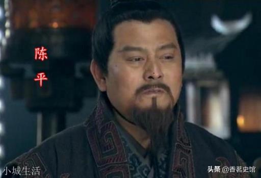 吕后死后，到底是功臣在作乱还是诸吕在作乱？为什么周勃陈平杀了汉少帝和汉惠帝的其他儿子还能成为忠臣典范？