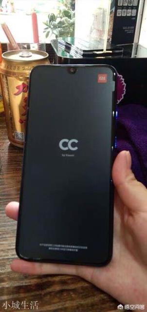 美图cc9和小米9哪个手感好？
