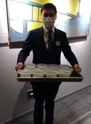 | 在这个春天拥抱你