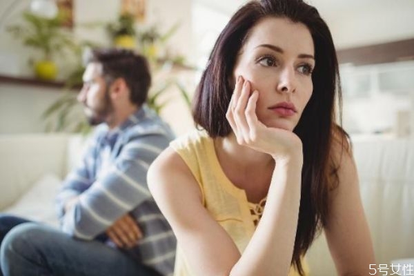 女人一定要把说谎和欺骗区别开来 老公骗你怎么对付他