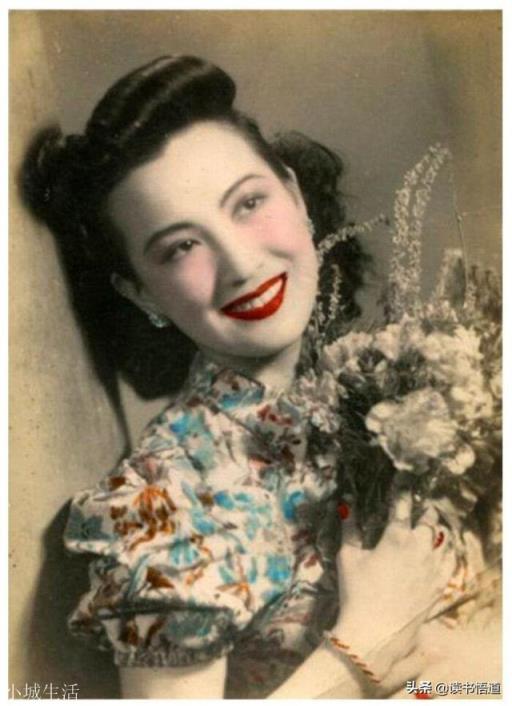 如何評價歌星周璇女士的一生？
