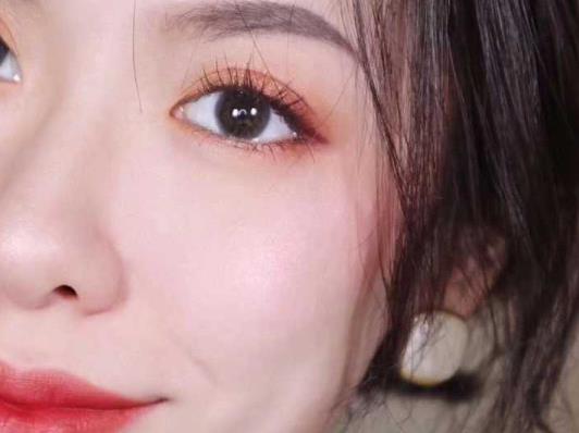 拼多多美瞳为什么那么便宜？美瞳度数买低了有影响吗？