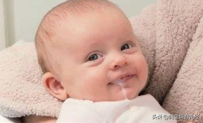 婴儿总吐奶多半有这三个原因 婴儿为什么老是吐奶