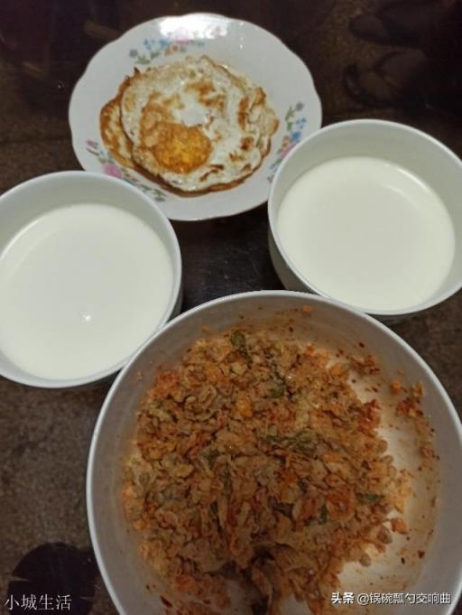 大家早餐都喜欢吃什么？自己做，还是买着吃？