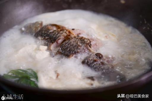 做鱼汤,鱼要先煎一下更好吃吗?