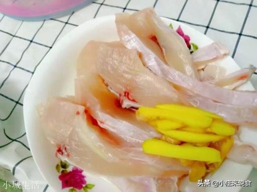 做鱼汤,鱼要先煎一下更好吃吗?