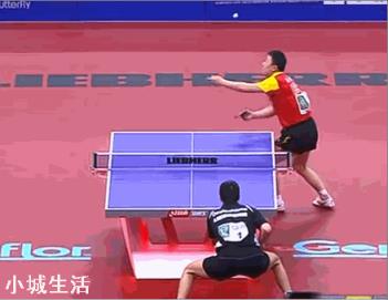 乒乓球中对手正手攻过来的球怎么后退还击?