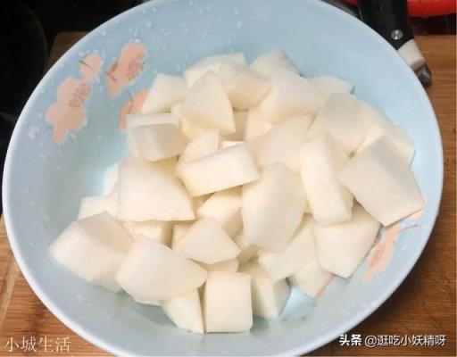 炖牛腩需放什么料？