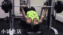肩部跟哪里一起练比较好？