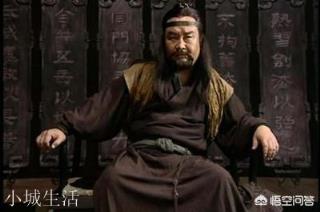 《笑傲江湖》小说，人们对左冷禅为什么恨不起来？