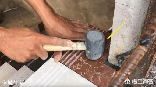 楼梯上的踢脚板瓷砖怎么设计?