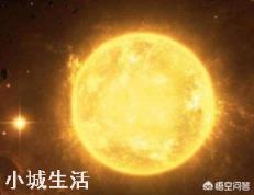 我拿着手电筒站在山顶上,朝天空打开,发出的光要多久才能穿过银河系呢?