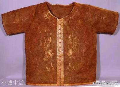 萧太后在东北陵墓，被盗墓者洗劫一空，值34亿寿衣为何无人碰？