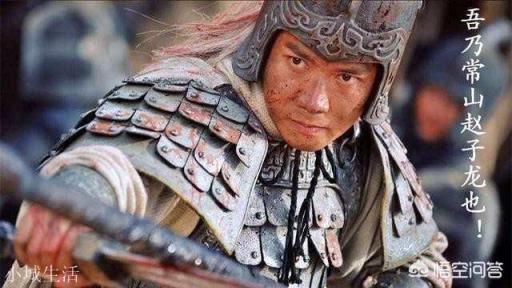 赵云一枪刺死高览，为何30回合杀不了与高览战平的许褚？