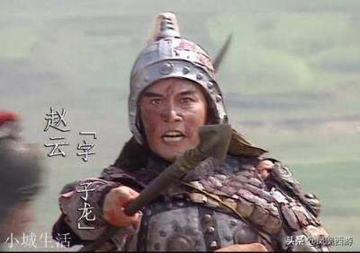赵云一枪刺死高览，为何30回合杀不了与高览战平的许褚？