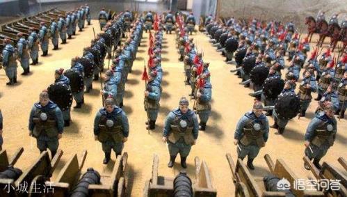 古时候打仗，第一排的士兵为何不怕当炮灰送死？