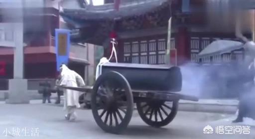 放鞭炮嘲笑刘伯温出殡的人后来朱元璋怎么处理的？