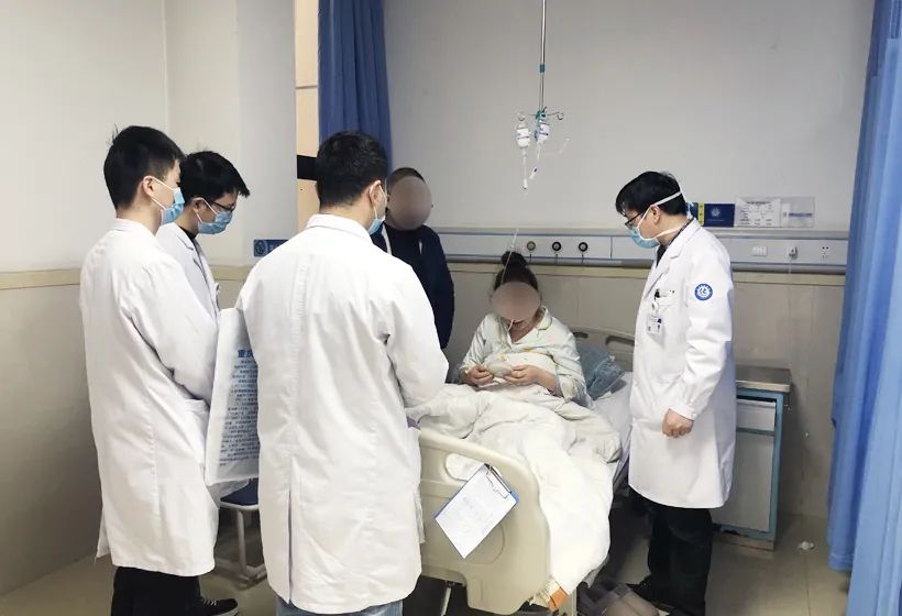 合川宏仁医院普外科急诊患者腹痛难忍，竟是3.5CM鱼刺划破肠