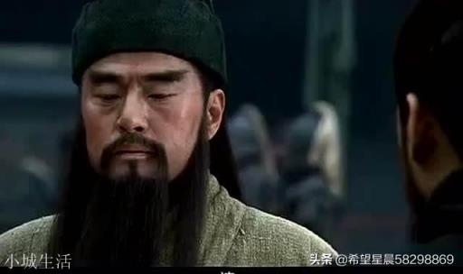 关羽在斩华雄的时候，为何速度如此之快？