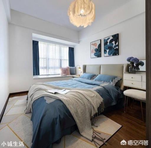 卧室床头怎样装饰比较好？