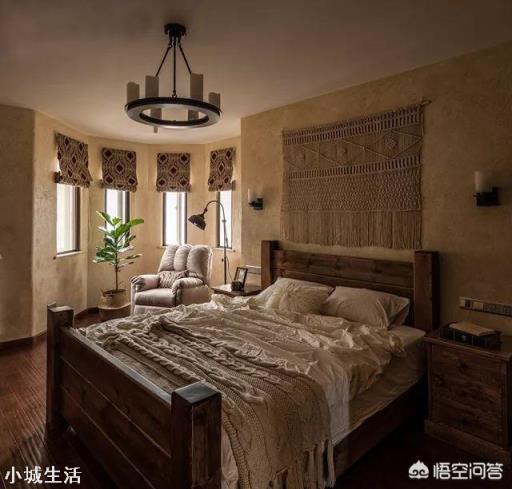 卧室床头怎样装饰比较好？