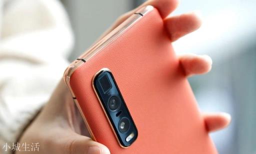 最新发布的热门手机OPPO Find X2、iQOO3和小米10，想问一下哪个更香？
