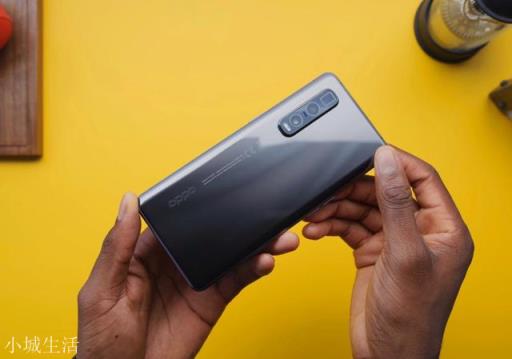 最新发布的热门手机OPPO Find X2、iQOO3和小米10，想问一下哪个更香？