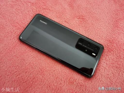 华为的旗舰机用久了会卡吗？