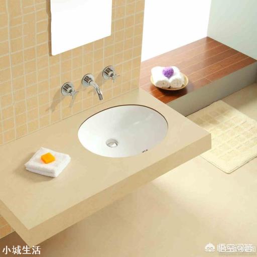 卫生间浴室柜用台上盆好，还是台下盆方便？