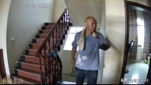 曾某杀人时和被捕后衣服都不一样了，这里面是不是还有问题？