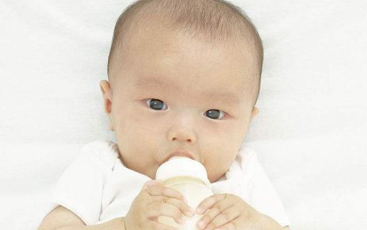 为什么要转奶 什么是转奶?宝宝转奶很重要