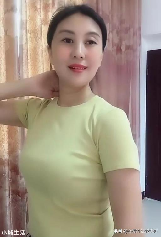 長年在外的農民工，回家突然發現老婆變得愛出門也愛打扮了，該怎么辦？