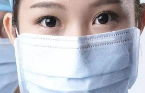 医用口罩蓝色朝哪边 口罩硬条在上还是在下