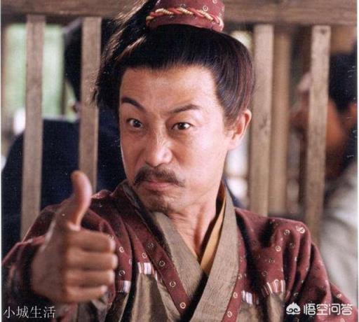 為啥左冷禪和其他4位掌門武功差那么多，應該都是同輩的，難道僅僅是天賦高嗎？