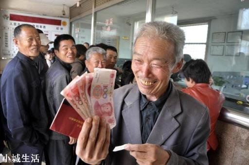 現在生活在農村的老人，他們的生活狀況到底怎么樣？
