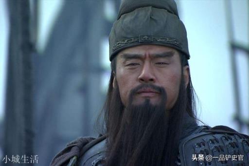 夏侯渊地位不比于禁低，为何斩夏侯渊的黄忠没被评为“威震华夏”？