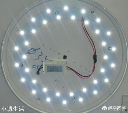 卫生间的LED灯半年坏了三个,是什么原因?