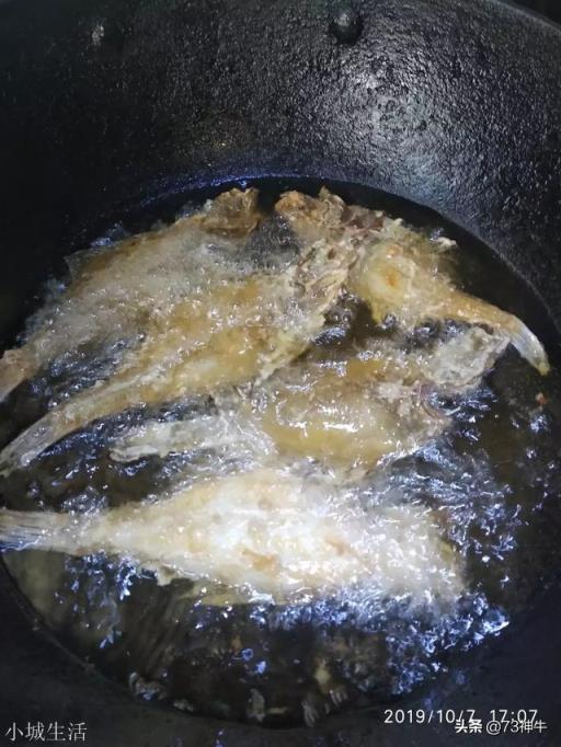 怎样做炸小鱼最好吃?
