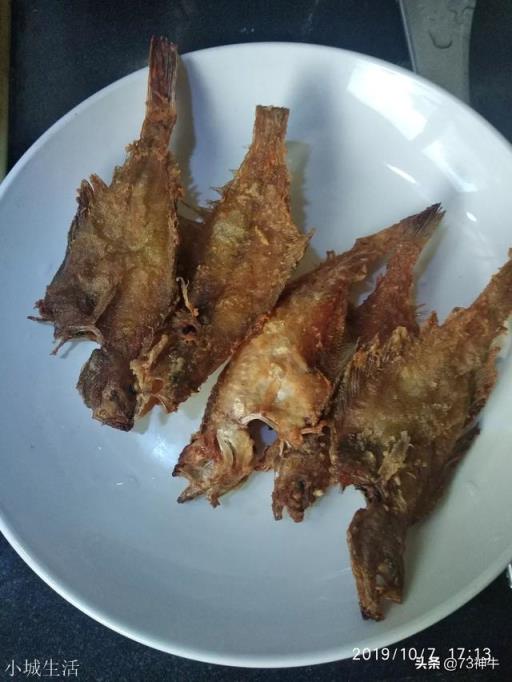 怎样做炸小鱼最好吃?