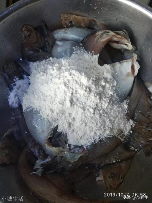 怎样做炸小鱼最好吃?