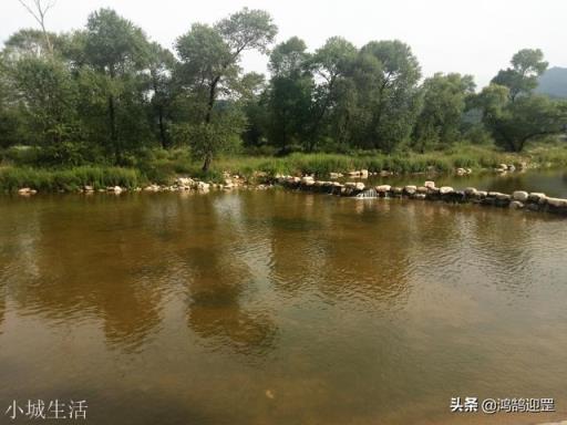 如何理解“知其白守其黑为天下式,知其雄守其雌为天下溪,知其荣守其辱为天下谷”这句话?