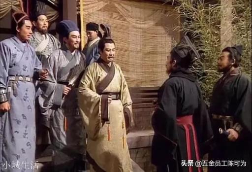 三国里董卓与何进都身居高位，为何都败？